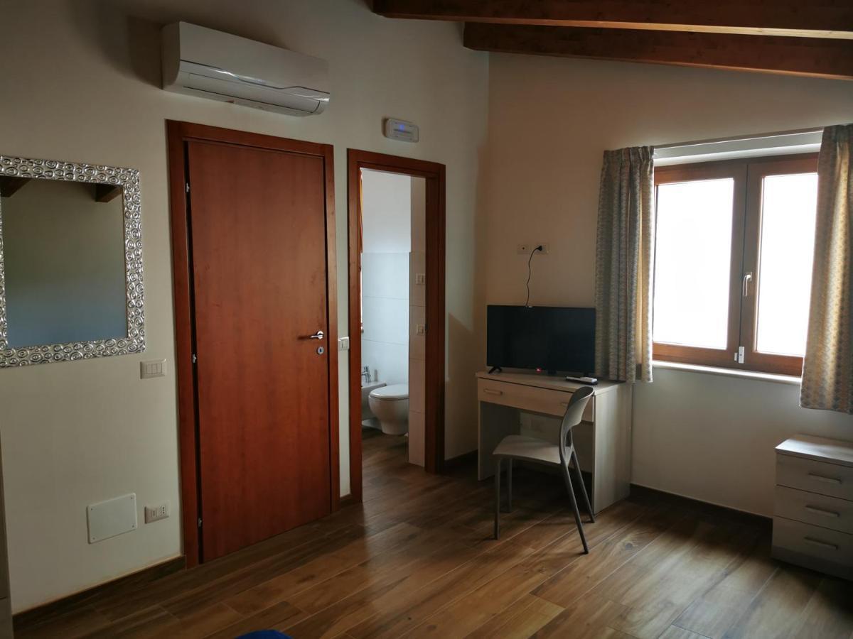 Agriturismo B&B Il Girasole Roccadaspide Buitenkant foto