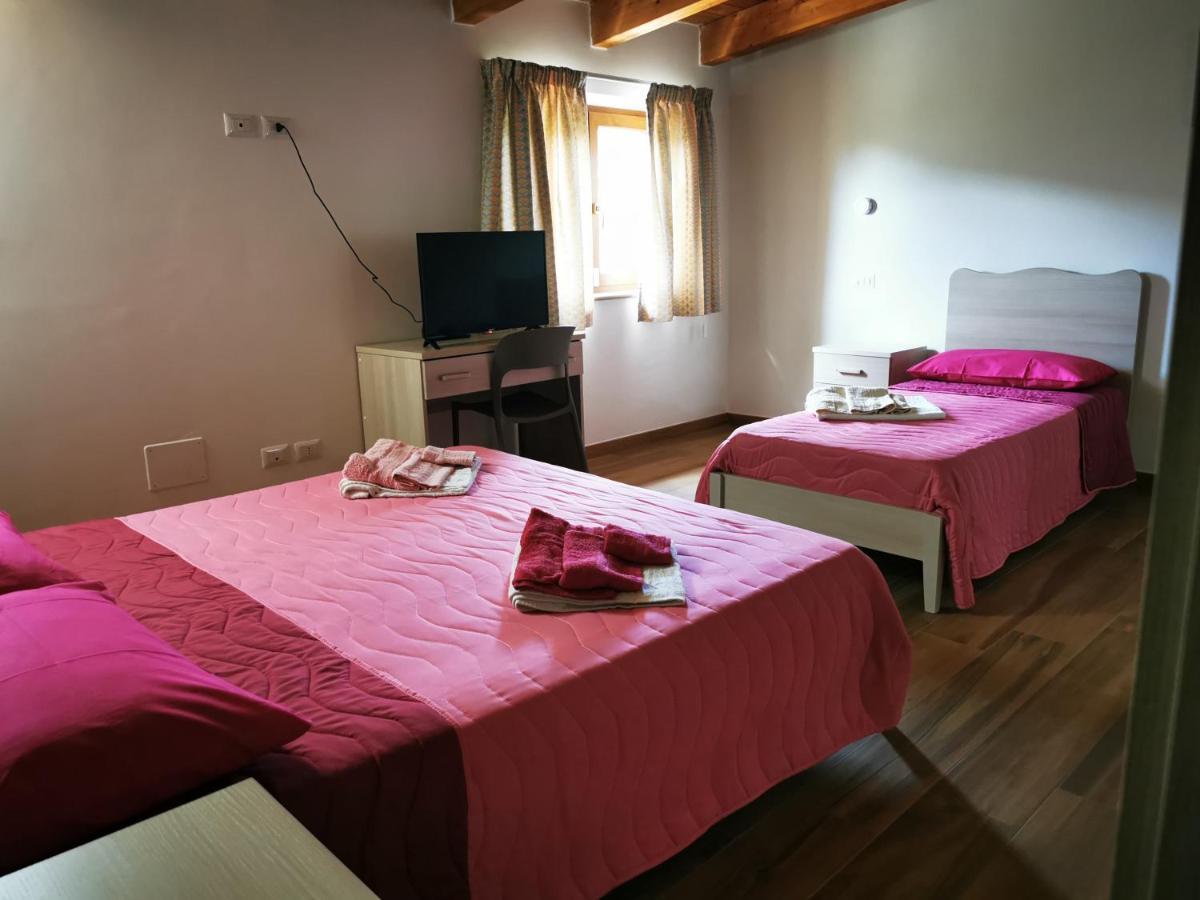 Agriturismo B&B Il Girasole Roccadaspide Buitenkant foto
