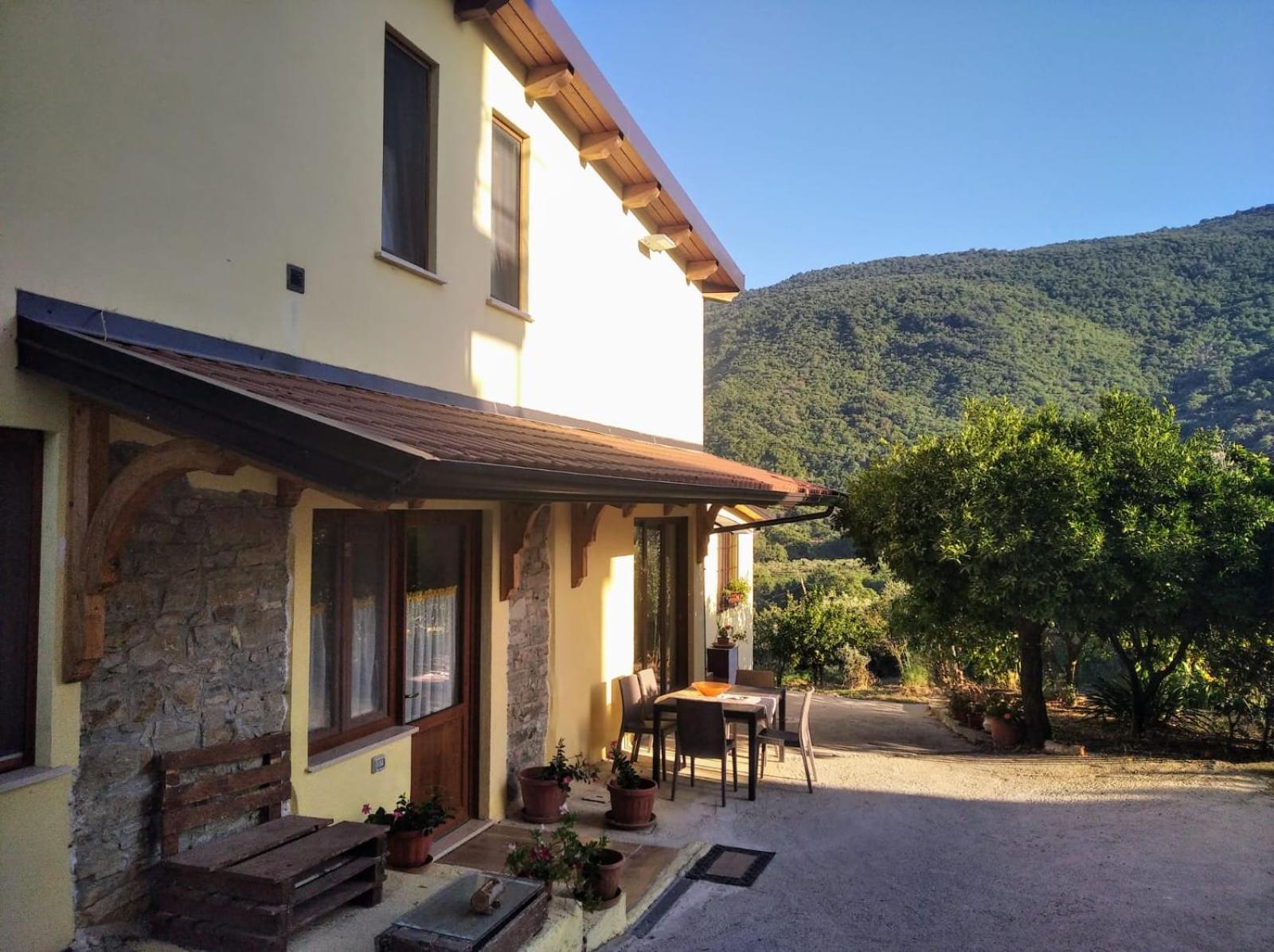 Agriturismo B&B Il Girasole Roccadaspide Buitenkant foto